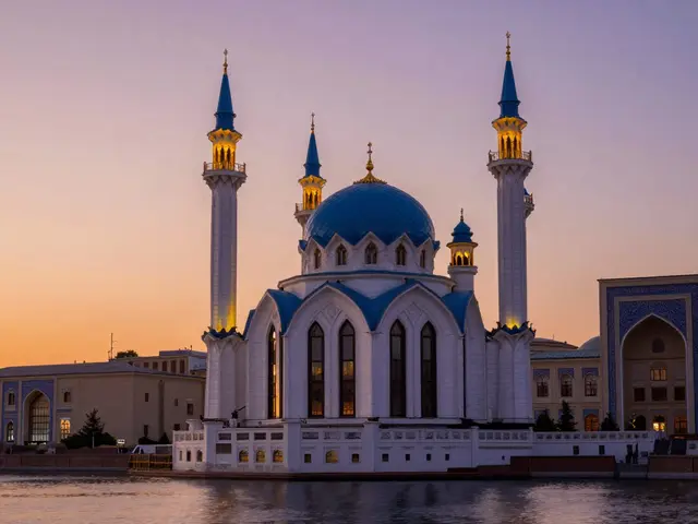 Чей символ тюльпан? История и значение тюльпана на мечетях России